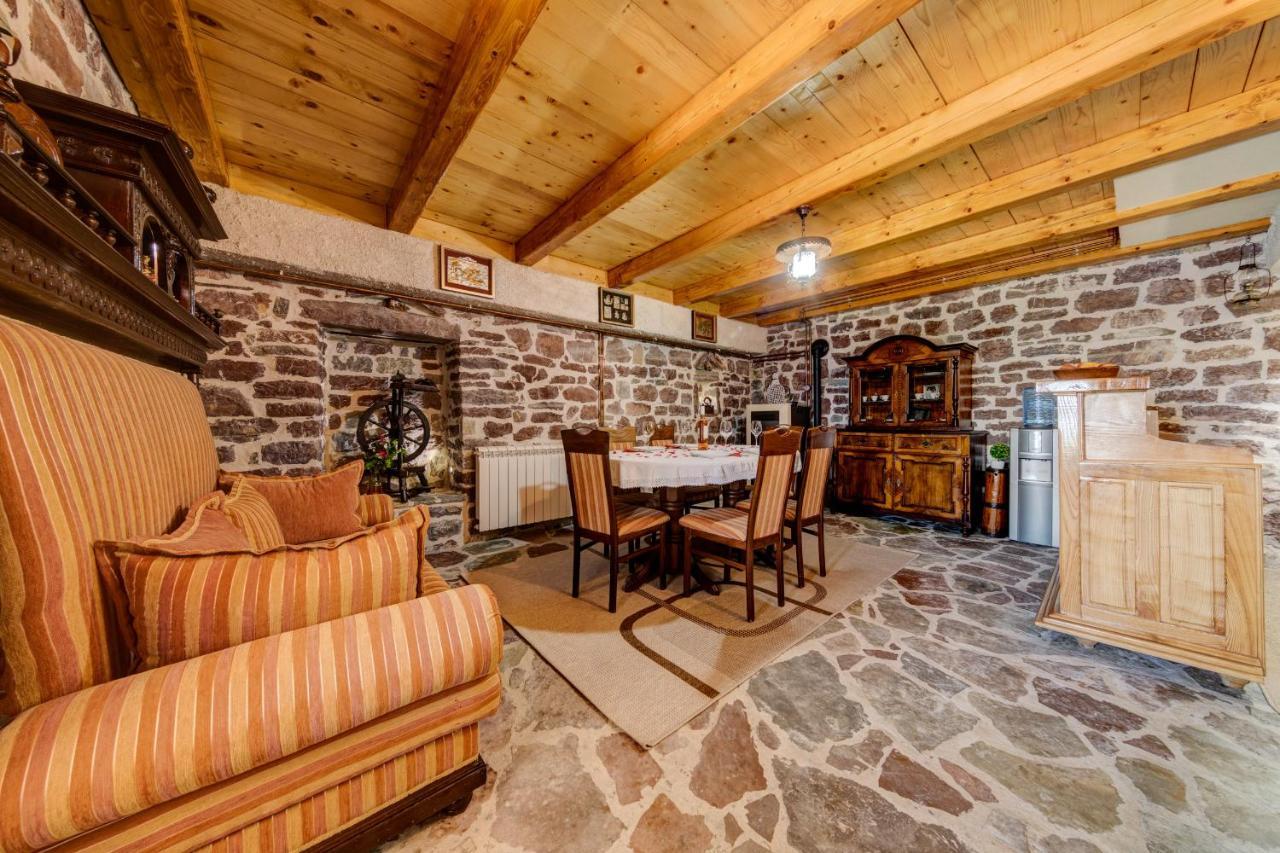 Old Stone House Villas Тиват Экстерьер фото